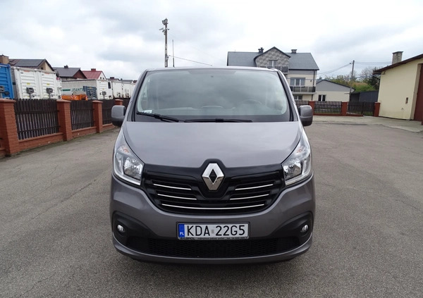 Renault Trafic cena 75000 przebieg: 210000, rok produkcji 2017 z Jędrzejów małe 67